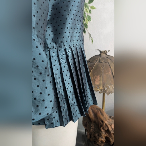 Dressbarn Collection Teal Black Polkadot Pleated Bell Sleeves Womens Blouse Top - Picture 5 of 9